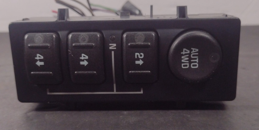 15136039 & 10646100 ✅99-06 Chevy GMC Truck 4x4 4wd Dash Switch Button